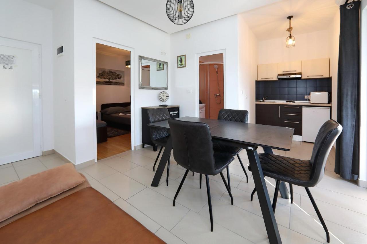Apartments Neli Bibinje Εξωτερικό φωτογραφία