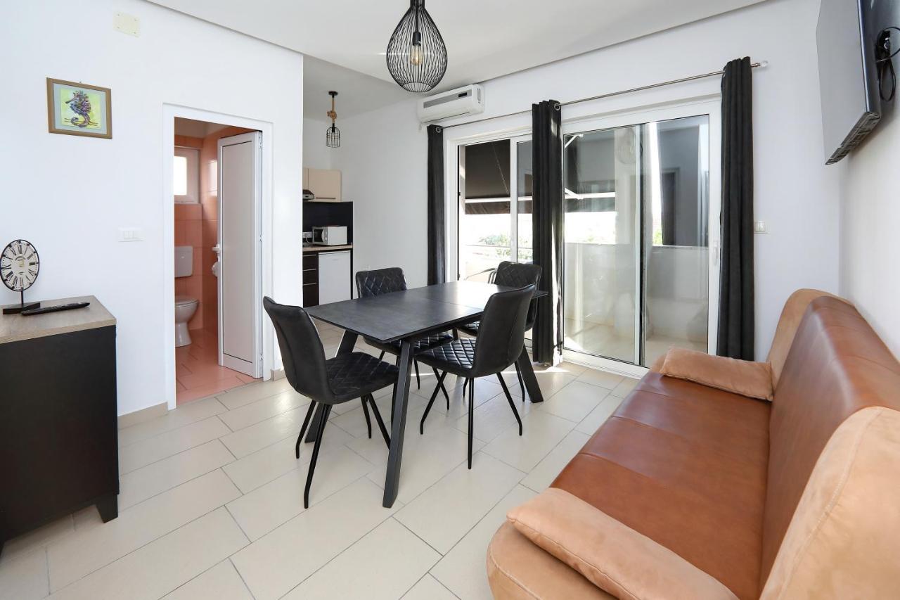 Apartments Neli Bibinje Εξωτερικό φωτογραφία